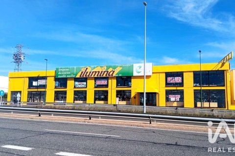 Propiedad comercial en venta en Trobajo del Camino, León, España 1624 m2 No. 195774 - foto 16