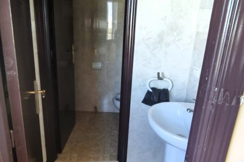 Propiedad comercial en venta en Trobajo del Camino, León, España 1624 m2 No. 195774 - foto 12