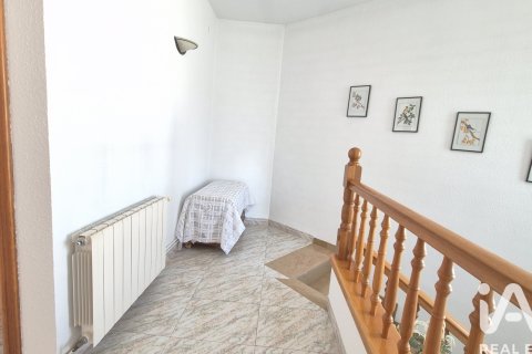 Hus till salu i Segur de Calafell, Tarragona, Spanien 5 sovrum,  Nr. 195779 - foto 19