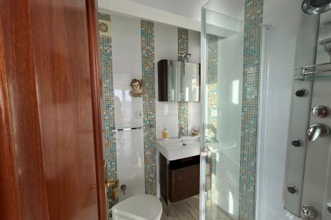 Apartment for sale Benidorm, Alicante, Spain 2 bedrooms, 140 sq.m. No. 109283 - photo 19