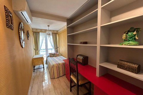 Apartment for sale Benidorm, Alicante, Spain 2 bedrooms, 140 sq.m. No. 109283 - photo 15
