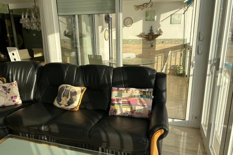 Apartment for sale Benidorm, Alicante, Spain 2 bedrooms, 140 sq.m. No. 109283 - photo 11