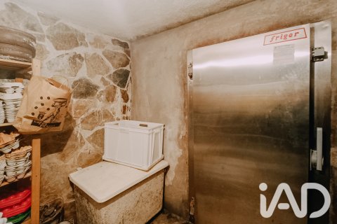Linnat myytävänä Monforte de Lemos, Lugo, Espanja, 7 makuuhuonetta, 816 m2 No. 192174 - kuva 12