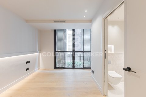 Huoneisto myytävänä Barcelona, Espanja, 4 makuuhuonetta, 265 m2 No. 160008 - kuva 25