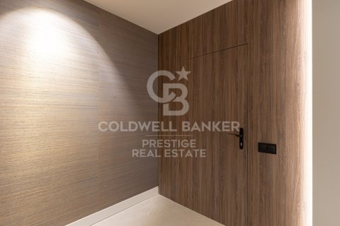 Huoneisto myytävänä Barcelona, Espanja, 4 makuuhuonetta, 265 m2 No. 160008 - kuva 17