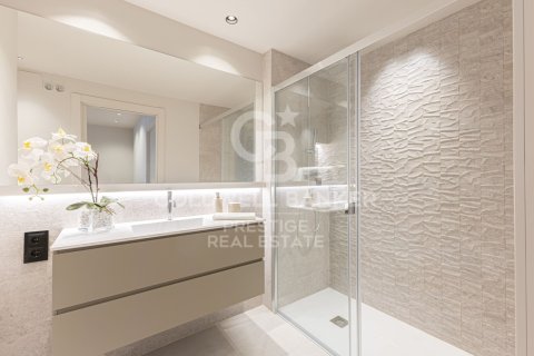 Huoneisto myytävänä Barcelona, Espanja, 4 makuuhuonetta, 265 m2 No. 160008 - kuva 22