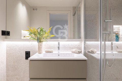 Huoneisto myytävänä Barcelona, Espanja, 4 makuuhuonetta, 265 m2 No. 160008 - kuva 14