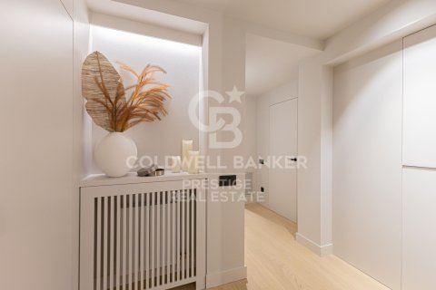 Huoneisto myytävänä Barcelona, Espanja, 4 makuuhuonetta, 265 m2 No. 160008 - kuva 16