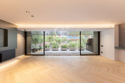 Huoneisto myytävänä Barcelona, Espanja, 4 makuuhuonetta, 265 m2 No. 160008 - kuva 4