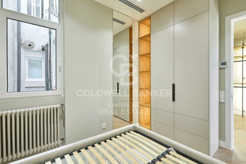 Wohnung zum Verkauf in Barcelona, Spanien 3 Schlafzimmer, 124 m2 Nr. 160013 - Foto 17