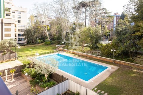 Dzīvoklis Barcelona, Spānijā 4 istabas, 221 m2 Nr. 160011