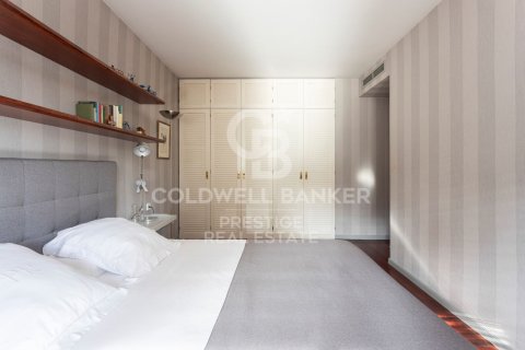 Продажа квартиры в Барселона, Испания 4 спальни, 221м2 №160011 - фото 23