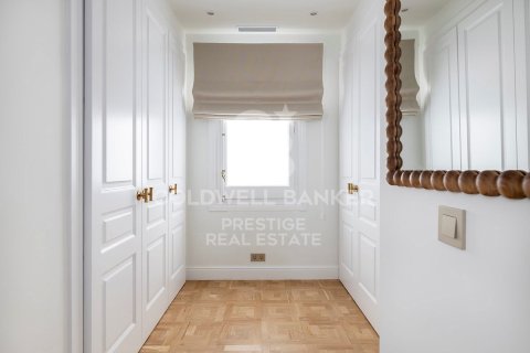 Apartament w Barcelona, Hiszpania 3 sypialnie, 250 mkw. nr 160012 – zdjęcie 11