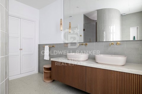Apartament w Barcelona, Hiszpania 3 sypialnie, 250 mkw. nr 160012 – zdjęcie 15