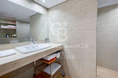 Penthouse w Figueres, Girona, Hiszpania 3 sypialnie, 181 mkw. nr 160014 – zdjęcie 17