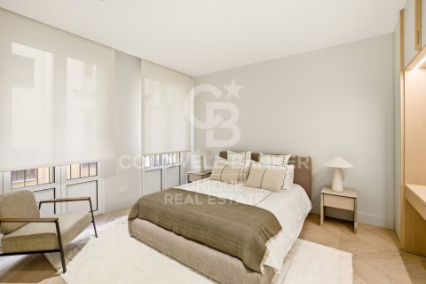 Huoneisto myytävänä Madrid, Espanja, 5 makuuhuonetta, 298 m2 No. 160009 - kuva 28
