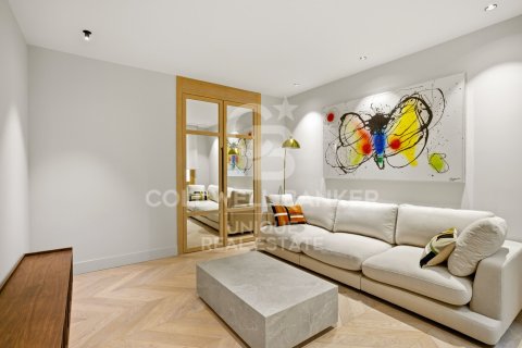 Appartamento in vendita a Madrid, Spagna 5 camere da letto, 298 mq. N° 160009 - foto 22