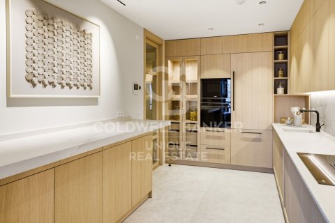 Huoneisto myytävänä Madrid, Espanja, 5 makuuhuonetta, 298 m2 No. 160009 - kuva 14