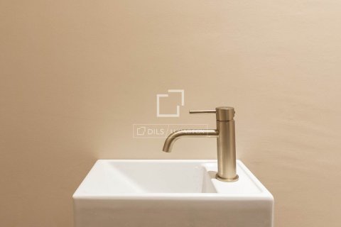 Apartamento en venta en Barcelona, España 3 dormitorios, 140 m2 No. 150203 - foto 29