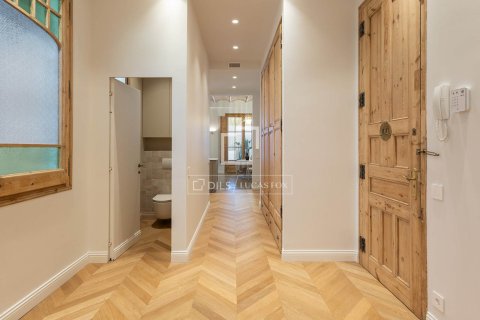 Apartamento en venta en Barcelona, España 3 dormitorios, 140 m2 No. 150203 - foto 27