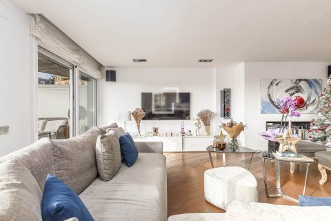 Ático en venta en Barcelona, España 5 dormitorios, 260 m2 No. 150204 - foto 5