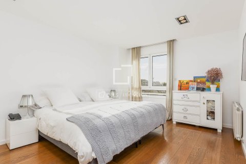 Ático en venta en Barcelona, España 5 dormitorios, 260 m2 No. 150204 - foto 15