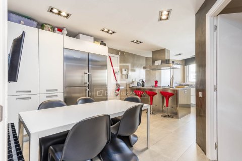 Ático en venta en Barcelona, España 5 dormitorios, 260 m2 No. 150204 - foto 7