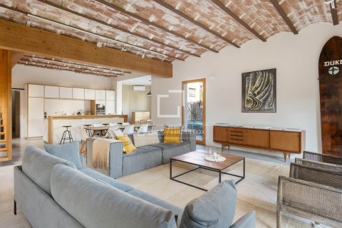 Villa en venta en Barcelona, España 4 dormitorios, 295 m2 No. 150207 - foto 10