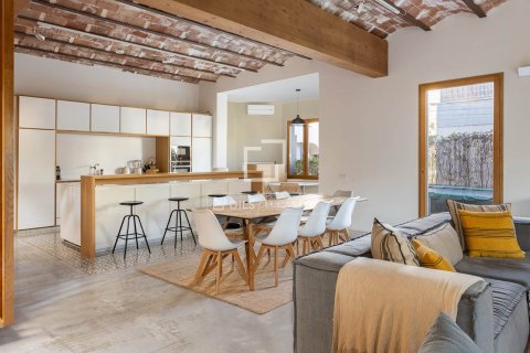 Villa en venta en Barcelona, España 4 dormitorios, 295 m2 No. 150207 - foto 17