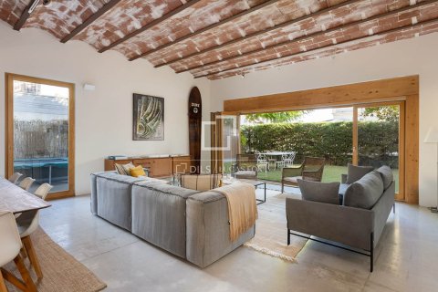 Villa en venta en Barcelona, España 4 dormitorios, 295 m2 No. 150207 - foto 12