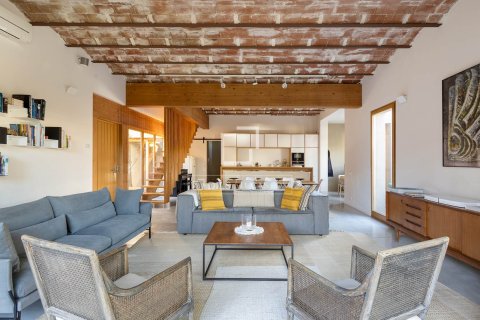 Villa en venta en Barcelona, España 4 dormitorios, 295 m2 No. 150207 - foto 9