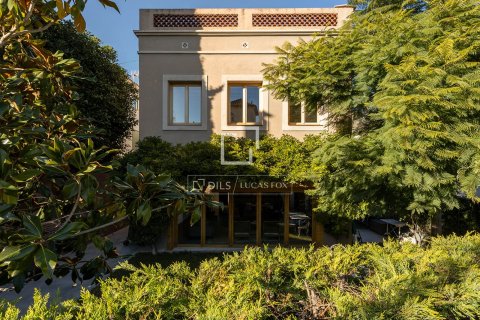 Villa en venta en Barcelona, España 4 dormitorios, 295 m2 No. 150207 - foto 3