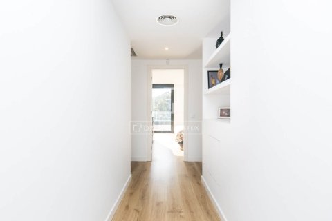 Villa for sale in Gava, Barcelona, Spain 4 bedrooms, 311 sq.m. No. 150206 - photo 24