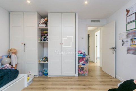 Villa for sale in Gava, Barcelona, Spain 4 bedrooms, 311 sq.m. No. 150206 - photo 30