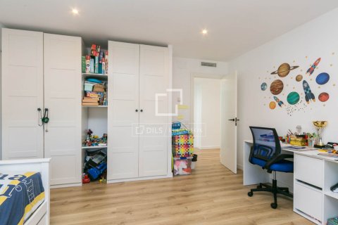 Villa for sale in Gava, Barcelona, Spain 4 bedrooms, 311 sq.m. No. 150206 - photo 28