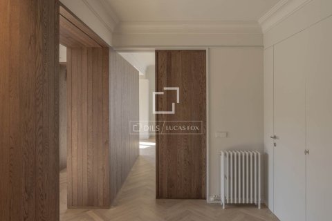 Apartamento en venta en Barcelona, España 4 dormitorios, 208 m2 No. 150208 - foto 23