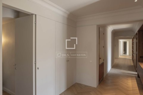 Apartamento en venta en Barcelona, España 4 dormitorios, 208 m2 No. 150208 - foto 25