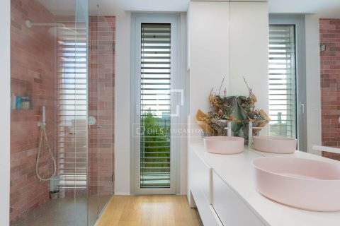 Villa for sale in Teia, Barcelona, Spain 4 bedrooms, 494 sq.m. No. 150205 - photo 22