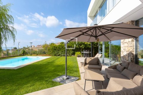 Villa for sale in Teia, Barcelona, Spain 4 bedrooms, 494 sq.m. No. 150205 - photo 30