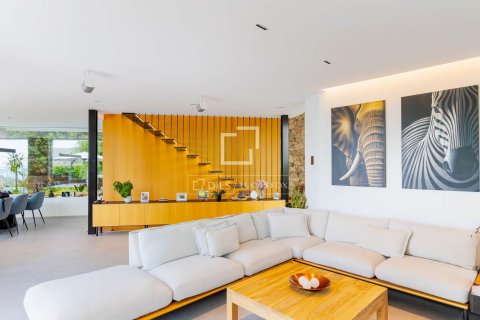 Villa for sale in Teia, Barcelona, Spain 4 bedrooms, 494 sq.m. No. 150205 - photo 9