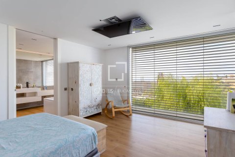 Villa for sale in Teia, Barcelona, Spain 4 bedrooms, 494 sq.m. No. 150205 - photo 16