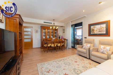 Dzīvoklis pārdošanā Mislata, Valencia, Spānijā 3 istabas, 99 m2 Nr. 149523 - attēls 2