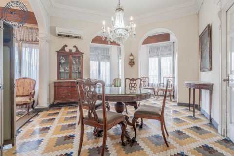 Продажа квартиры в Валенсия, Испания 4 спальни, 170м2 №149518 - фото 7