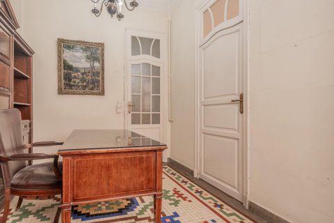 Продажа квартиры в Валенсия, Испания 4 спальни, 170м2 №149518 - фото 24