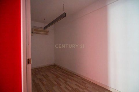 Commercial property for sale in Manresa, Barcelona, Spain 4 bedrooms, 182 sq.m. No. 196039 - photo 20