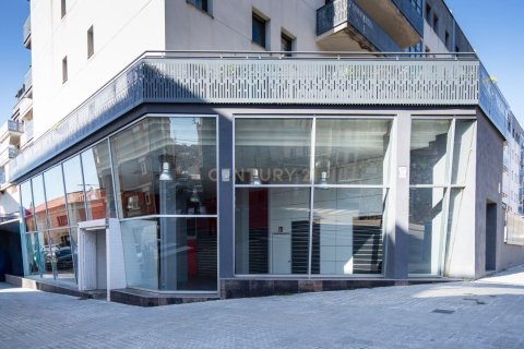 Commercial property for sale in Manresa, Barcelona, Spain 4 bedrooms, 182 sq.m. No. 196039 - photo 21