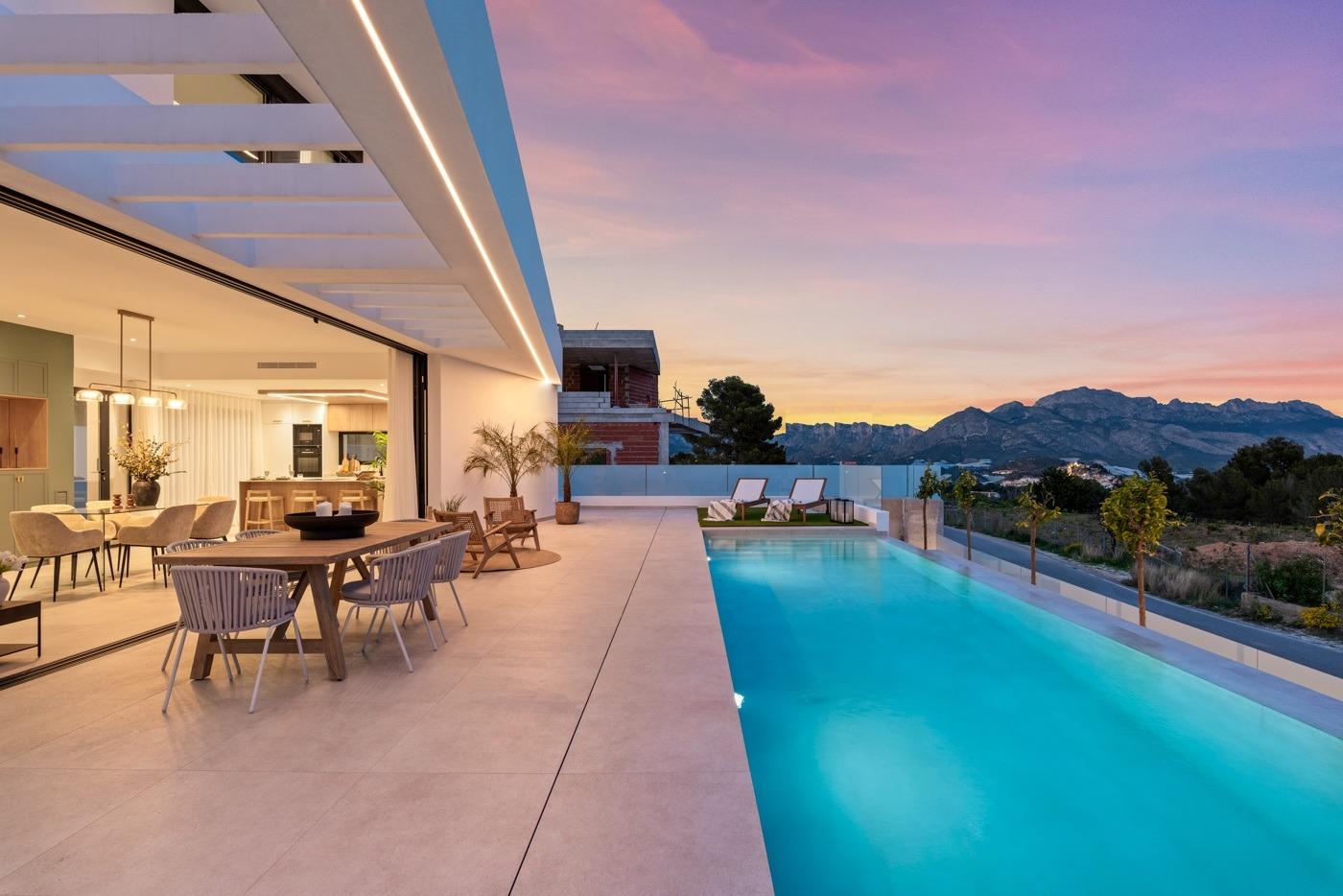 Villa in Polop, Alicante, Spain 3 bedrooms, 306 sq.m. No. 135132