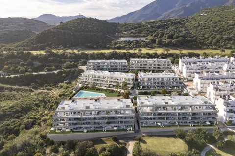 Apartamento en venta en Estepona, Málaga, España 2 dormitorios, 105.24 m2 No. 190667 - foto 2