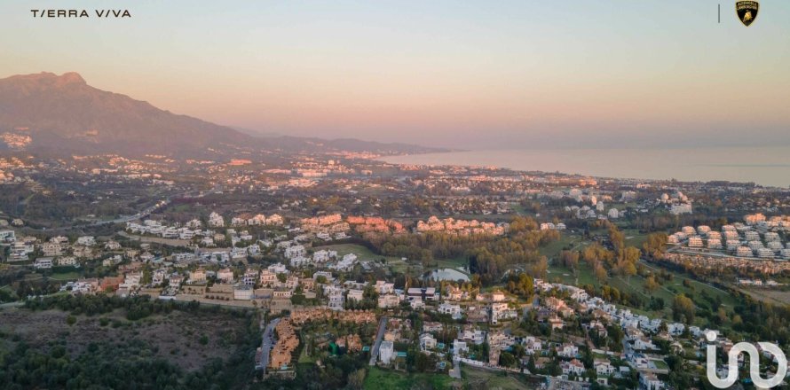 House à Benahavis, Malaga, Espagne 5 chambres, 822 m2 No. 154175