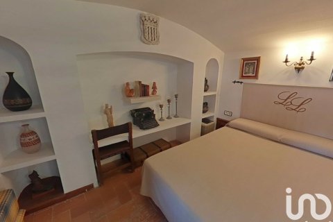 Kaupunkipientalo myytävänä Lleida, Espanja, 2 makuuhuonetta, 216 m2 No. 154173 - kuva 12